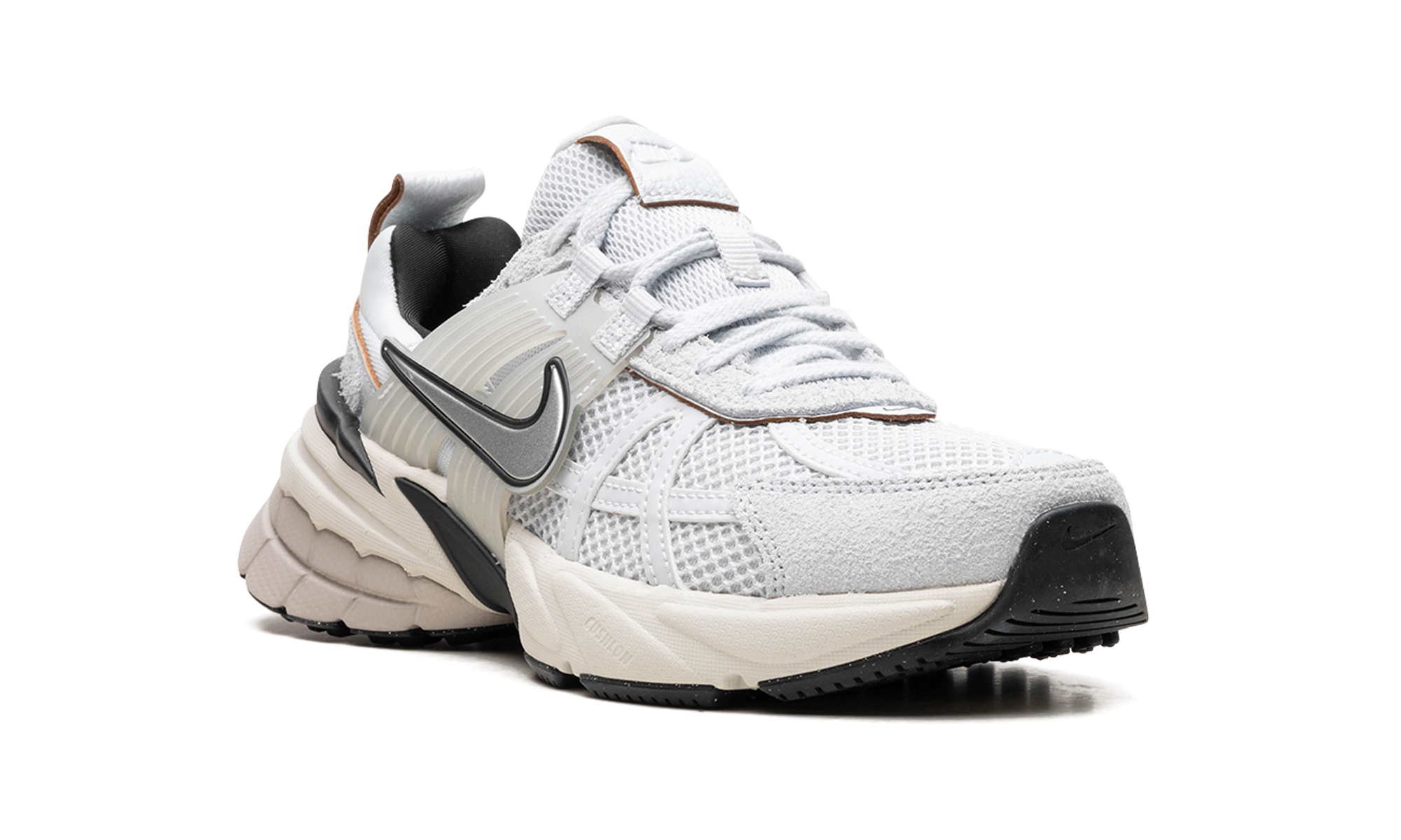 V2K Run WMNS"Pure Platinum/ Chrome" FN6703 002
