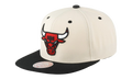 NBA Sail 2 Tone Snapback Cap "Chicago Bulls - Off White" 6HSSLD21078 CBUOFWH