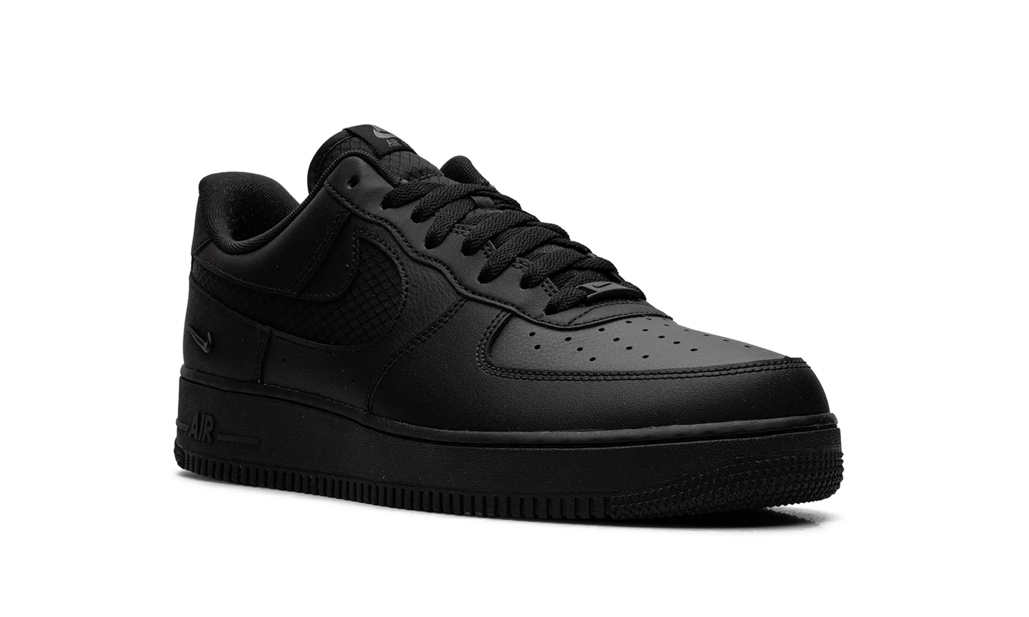 Air Force 1 '07 LV8 "Triple Black Ripstop" IH4452 001