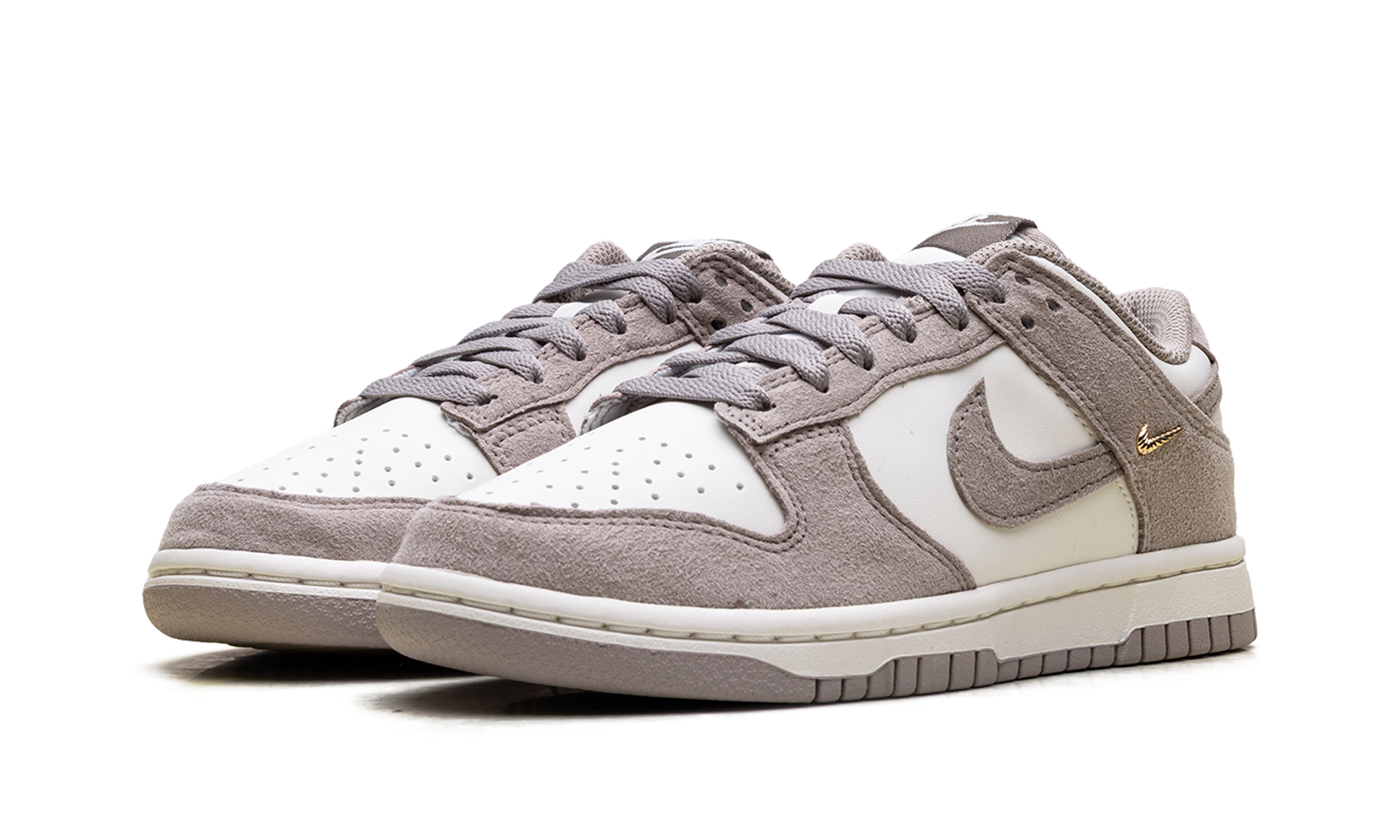 Dunk Low WMNS"Malt Gold Mini Swoosh" IB4417 105