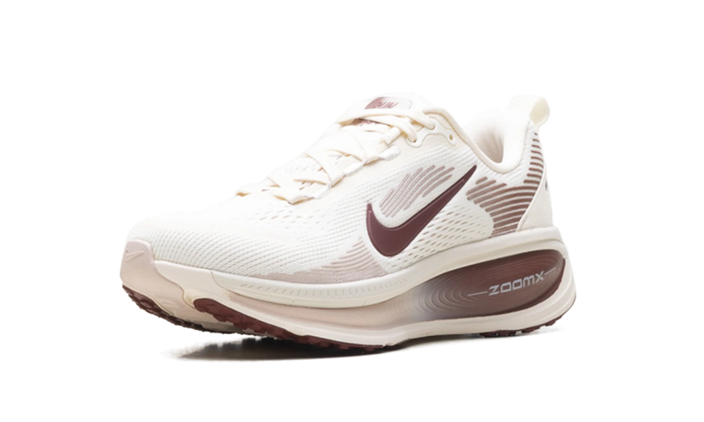 Vomero 18 WMNS "Pale Ivory Red Sepia Silt Red Dark Team Red" HM6804 108