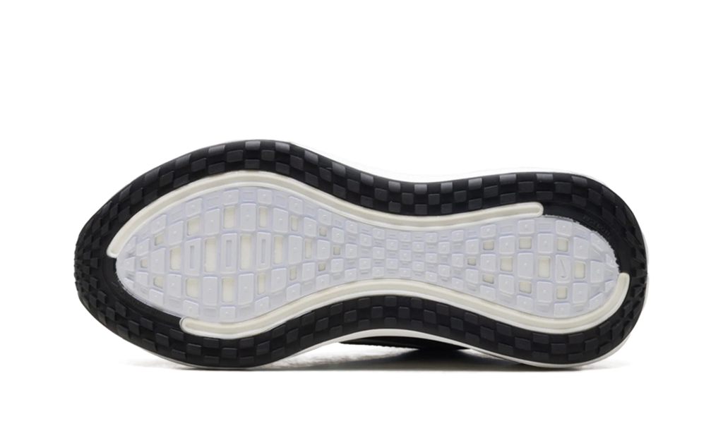 Vomero Plus WMNS "Black White" HV8154 002