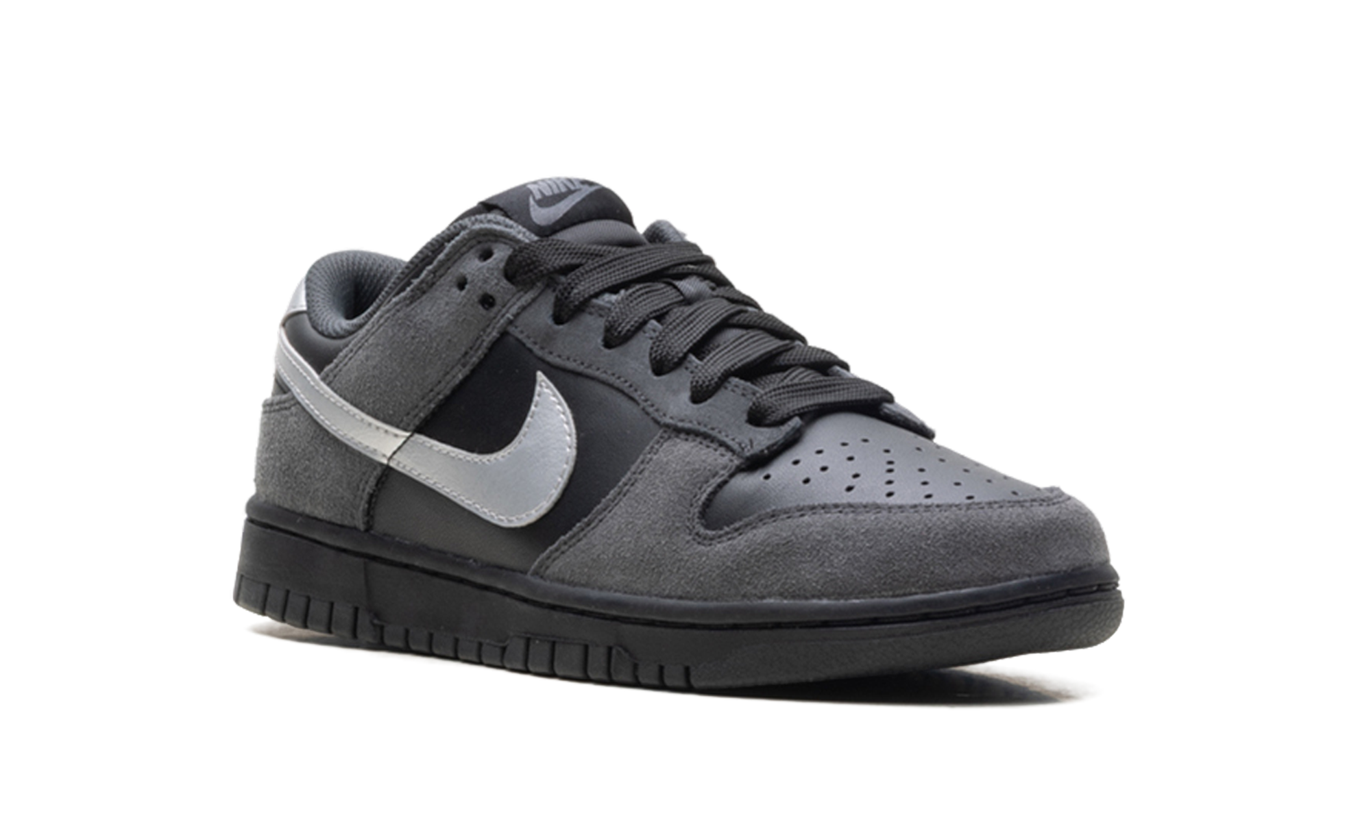 Dunk Low WMNS"Anthracite/ Metallic Silver" II7636 001
