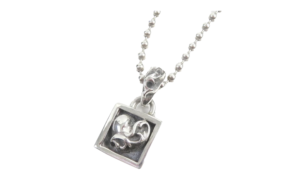 Autre Marque Heart Square Pendant & Necklace "Silver" CHRM0642