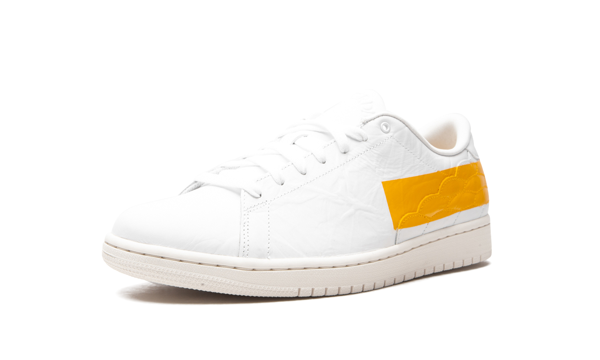1 Low Centre Court "University Gold" DJ2756 102