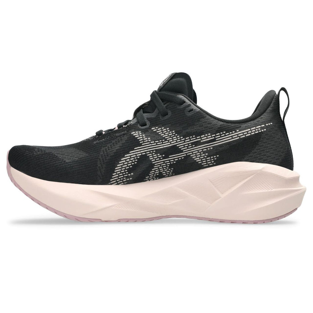 Women's Novablast 5 Running Shoes in Black/Pearl Pink