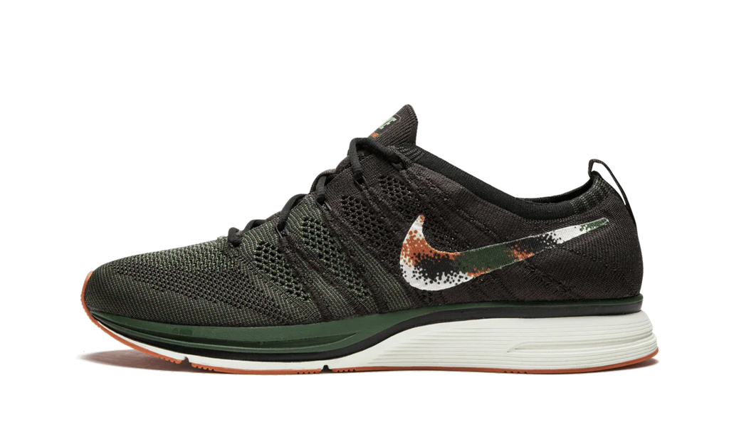 Flyknit Trainer "Velvet Brown" AH8396 202