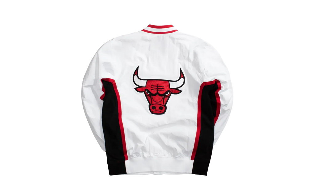 NBA Authentic Warm Up Jacket "1996 Chicago Bulls - White" AWJKCP19042 CBUWHBK96
