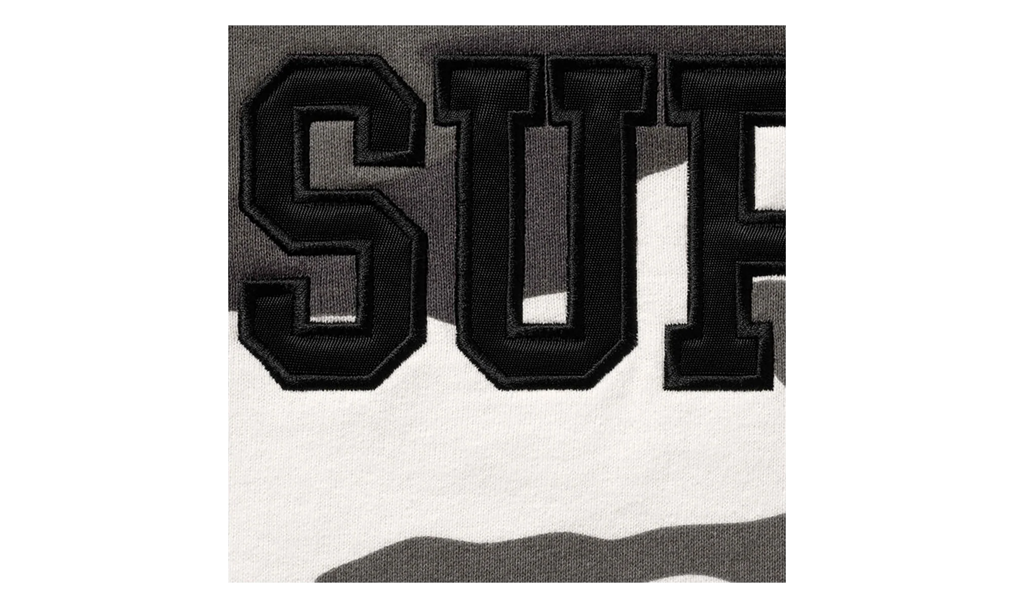 Shop Flag Half Zip Pullover "SS26 - Snow Camo - Seoul" SU27015