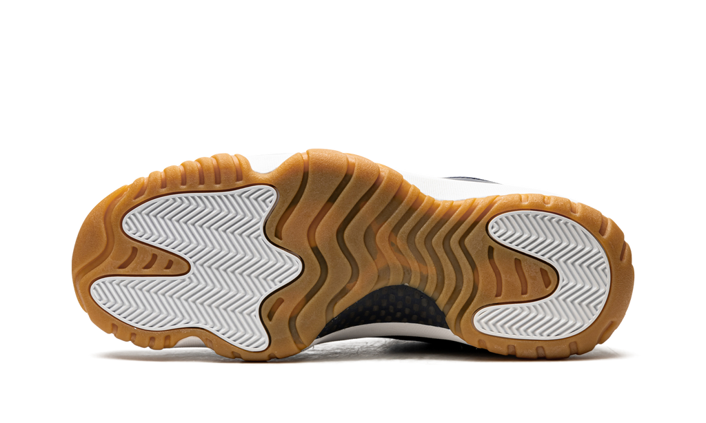 11 Retro Low "Navy/Gum" 528895 405