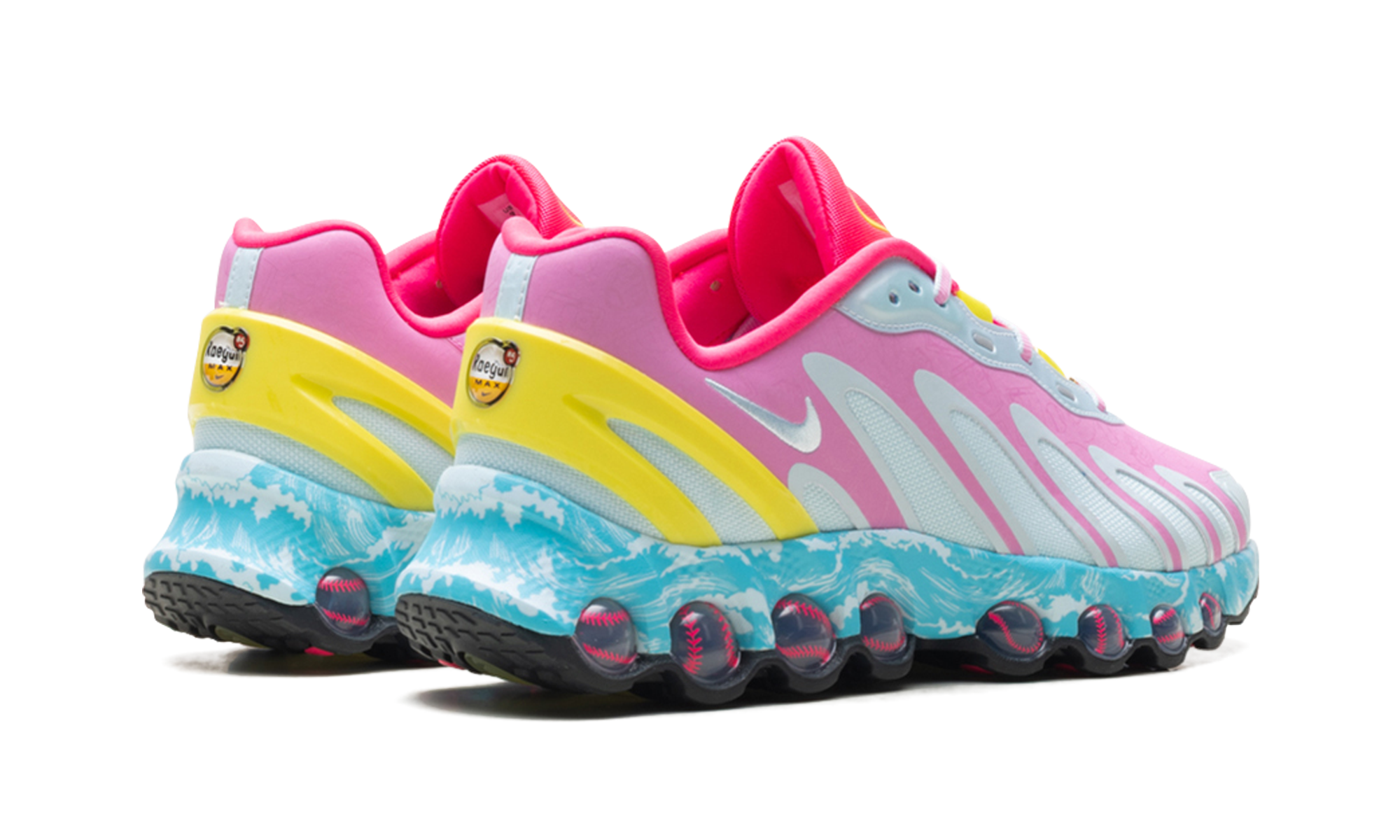 Air Max DN8 WMNS"Doernbecher" IO7689 921