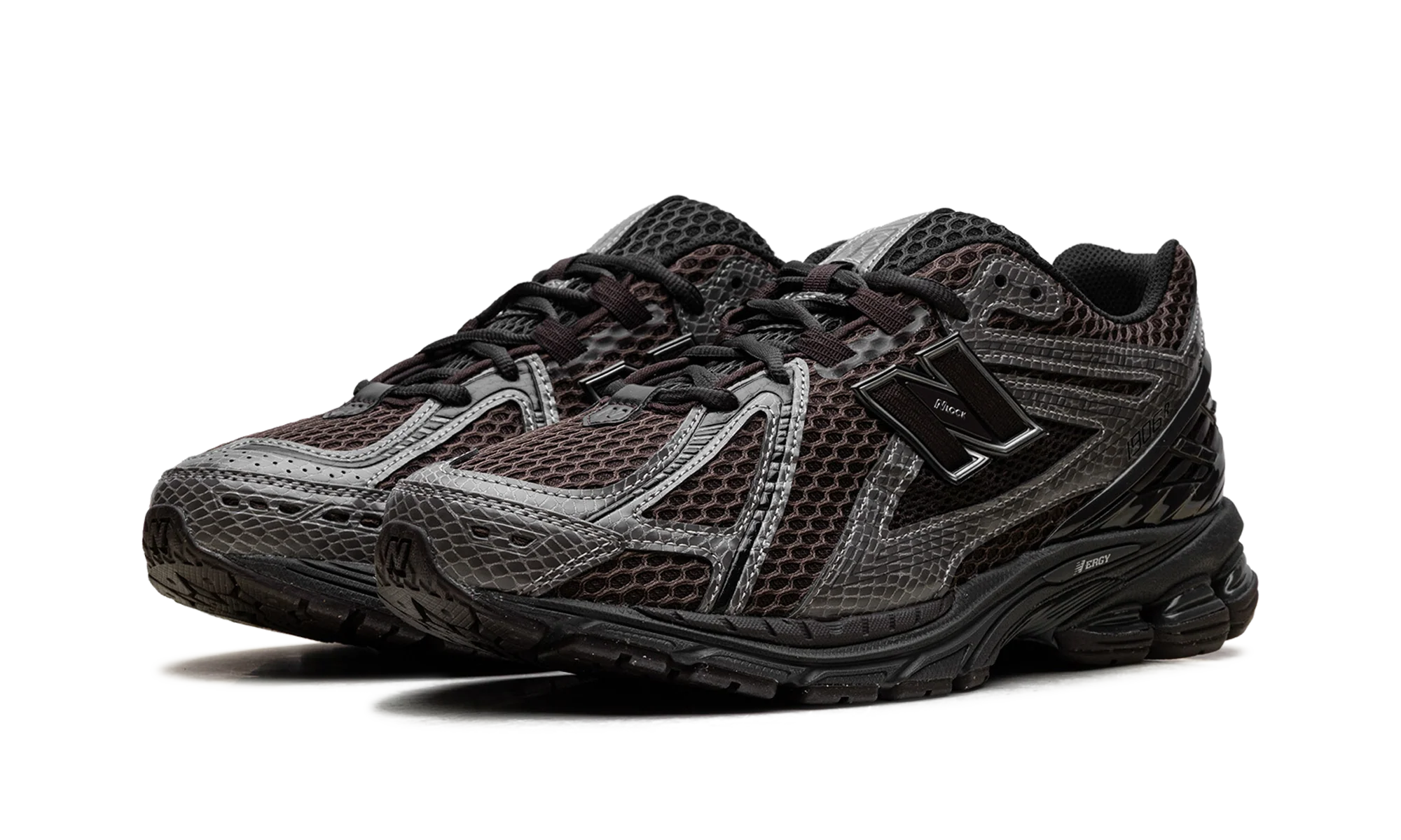 1906 "Thunder Brown / Black" U19062NQ