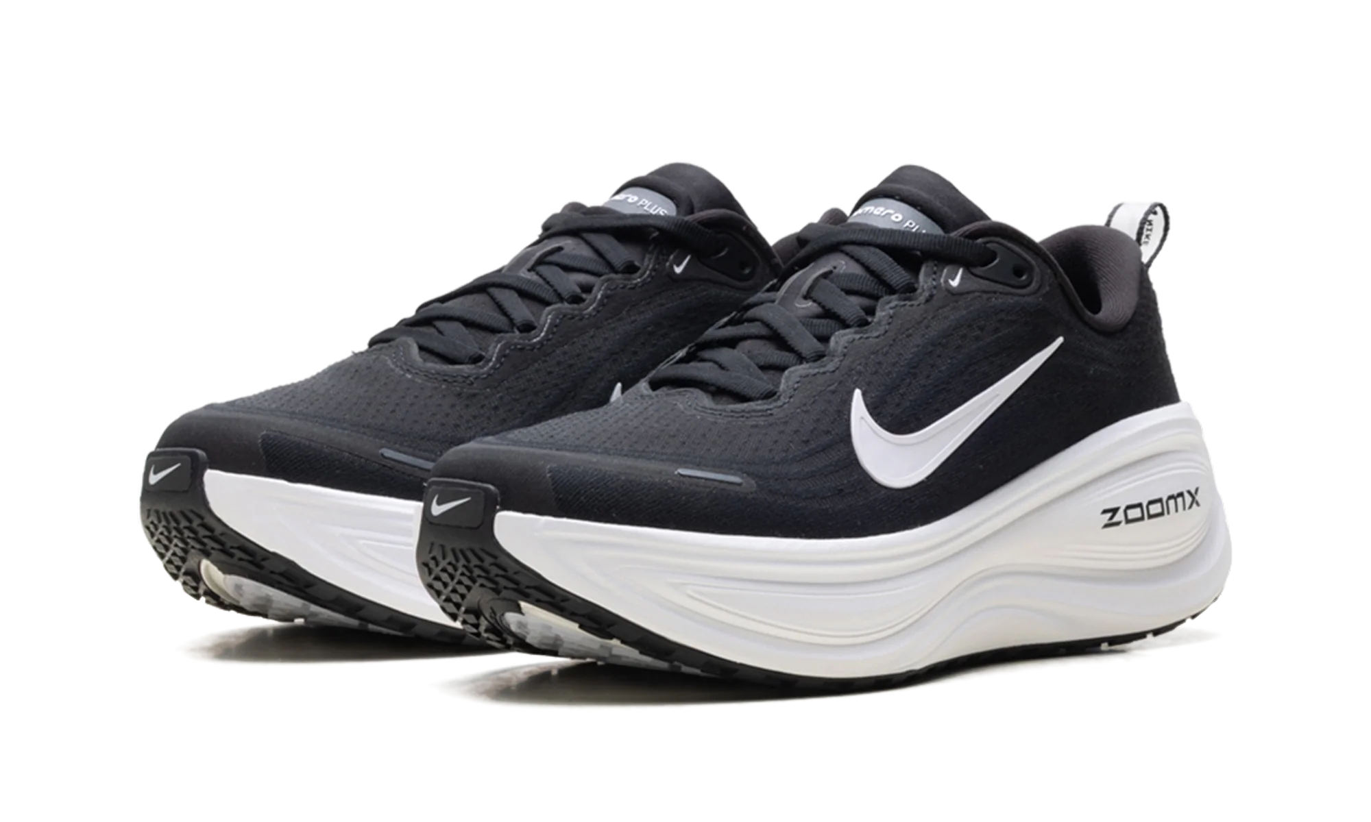 Vomero Plus WMNS "Black White" HV8154 002