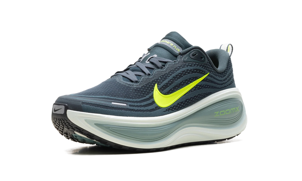 Vomero Plus "Seaweed Volt Green Haze" HV8150 300