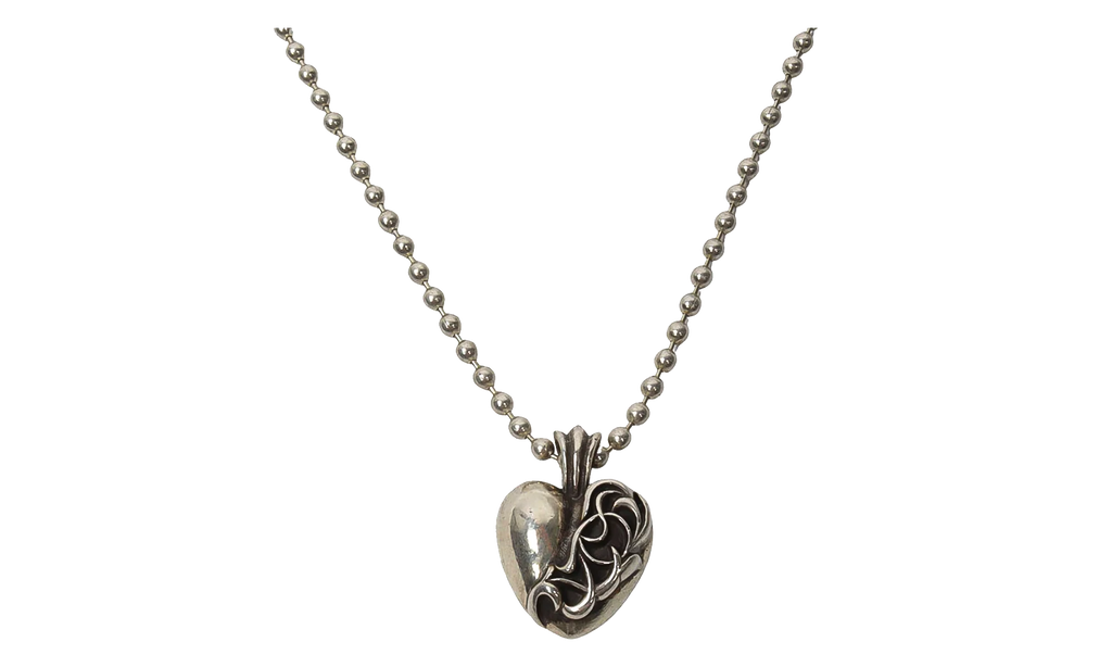 Las Vegas exclusive heart pendant with ball chain "Silver" CHRM1136