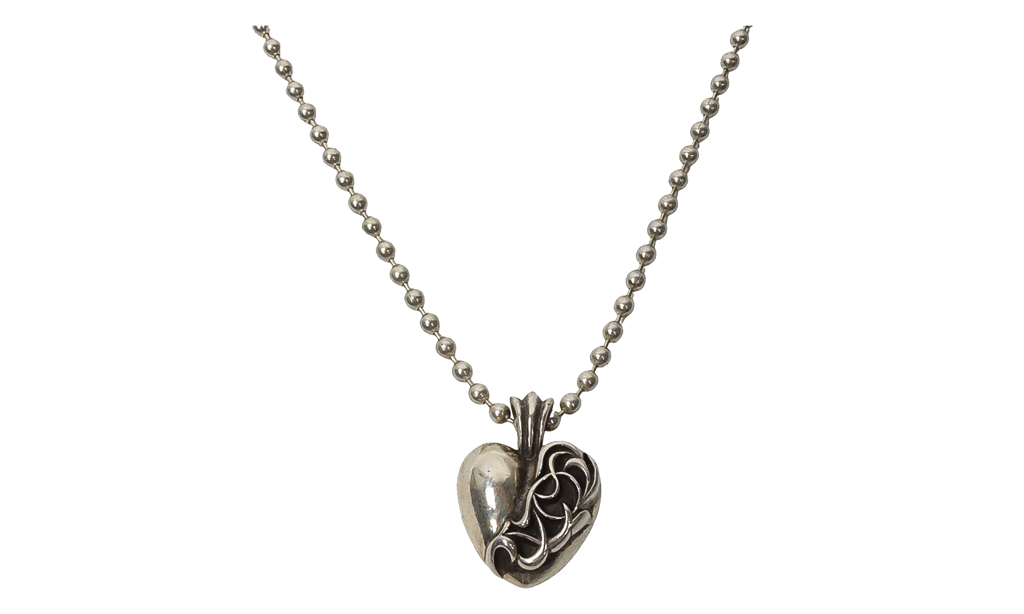 Las Vegas exclusive heart pendant with ball chain "Silver" CHRM1136