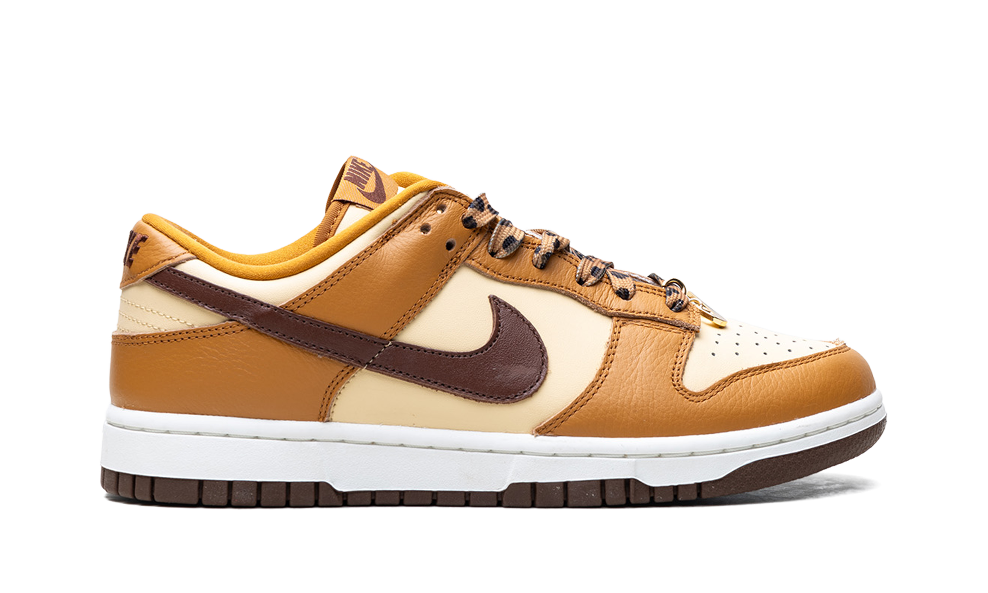 Dunk Low SE WMNS"Cherry Charms - Desert Ochre" HQ7487 700