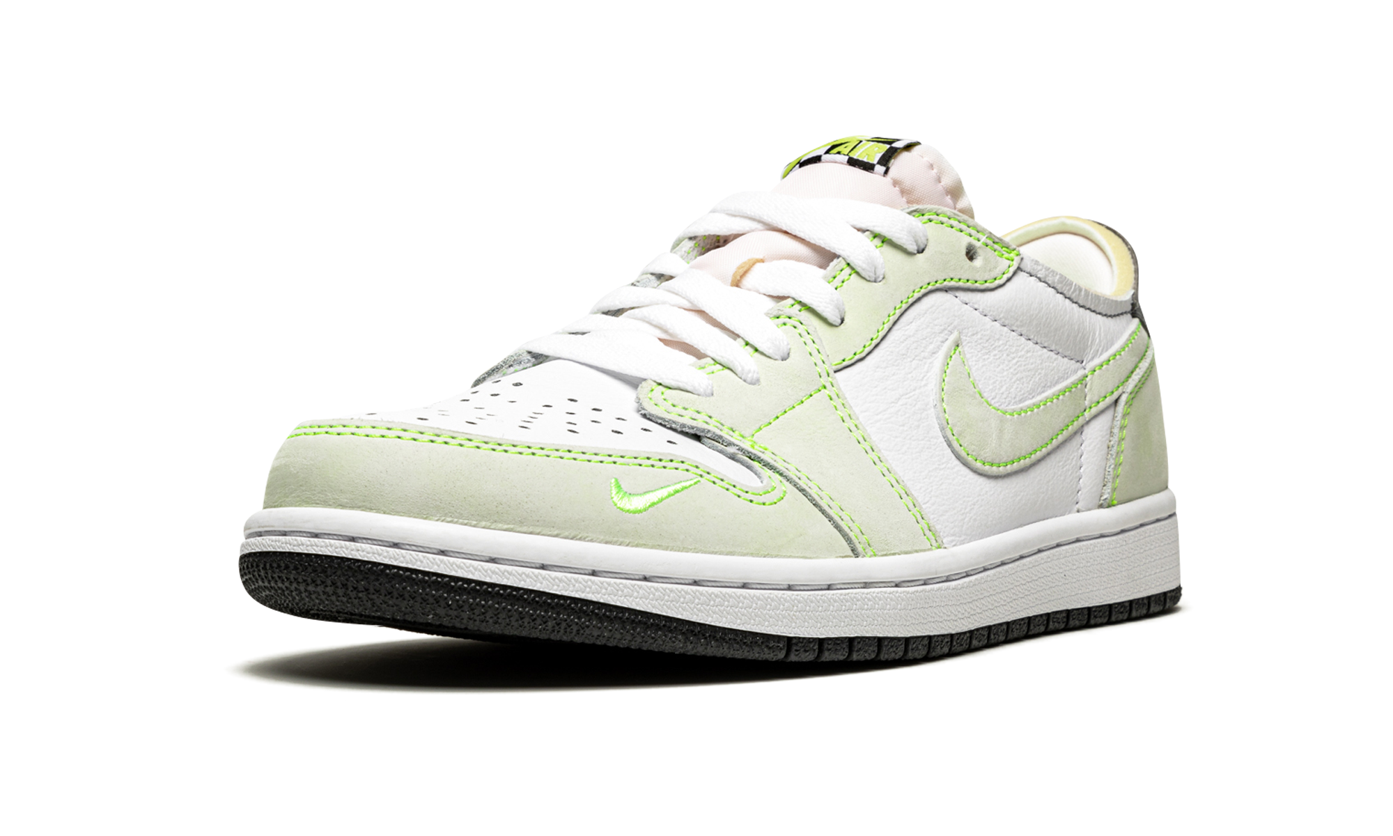 1 Low OG "Ghost Green" DM7837 103