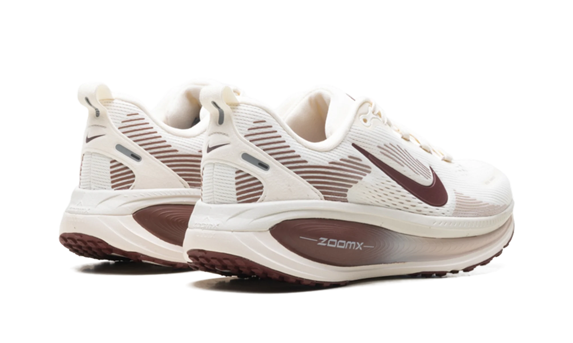 Vomero 18 WMNS "Pale Ivory Red Sepia Silt Red Dark Team Red" HM6804 108