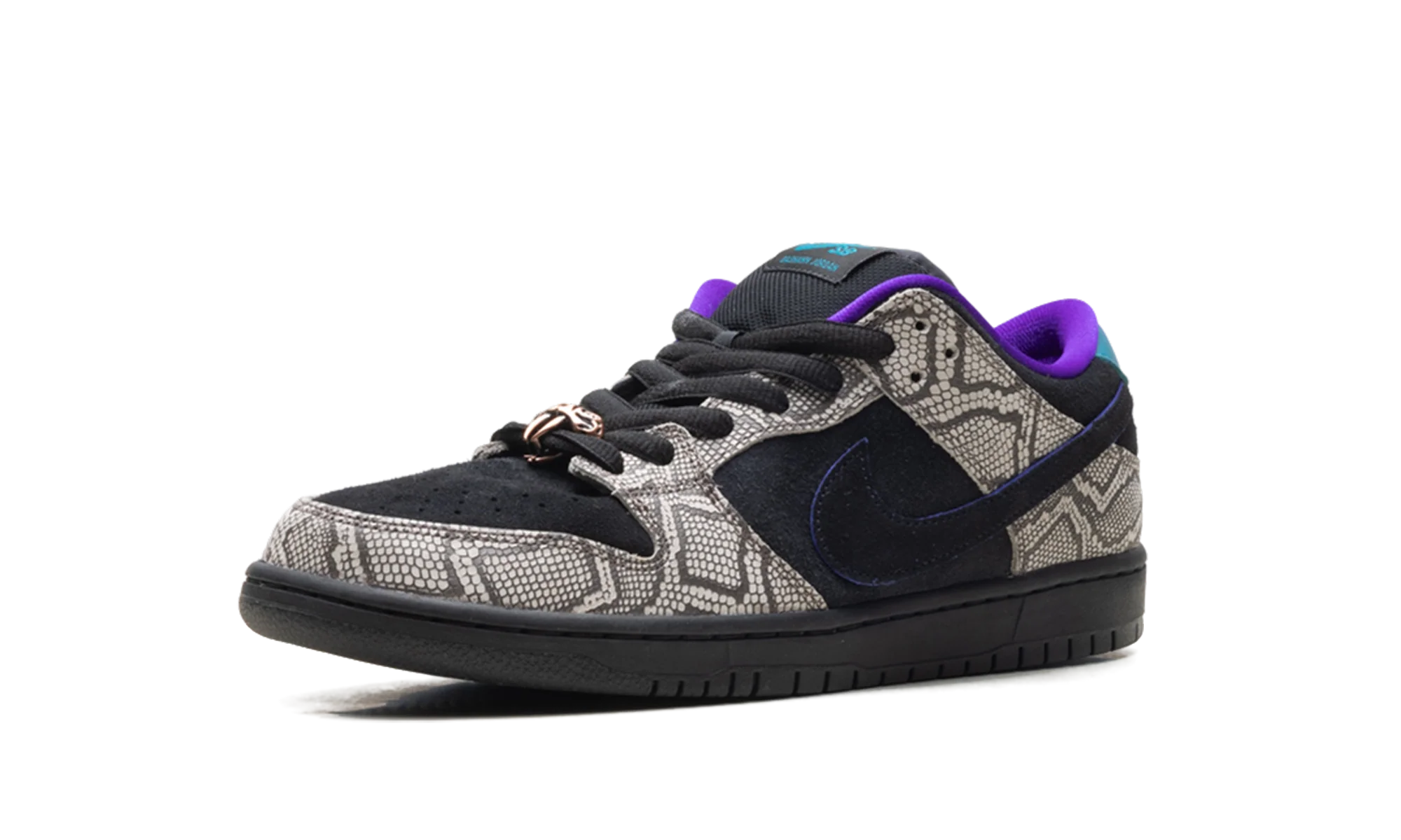 SB Dunk Low "Dashawn Jordan - Copperhead" IB6208 200