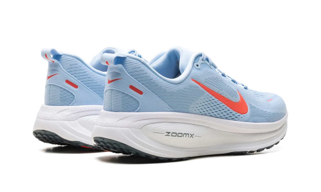Vomero 18 "Ice Blue / White / Blue Fox / Bright Crimson" IQ9406 411