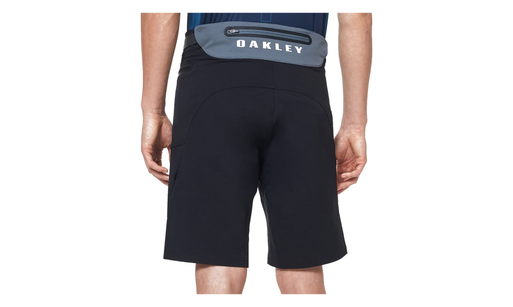 MTB Trail Short "Blackout" FOA400585 02E