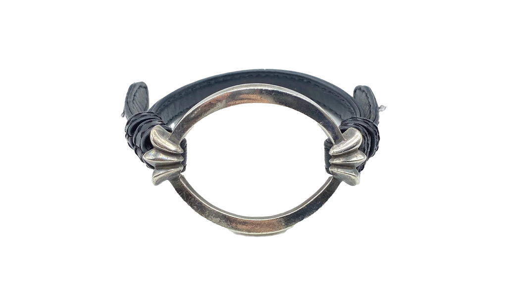 Open Oval Leather Bracelet "Black" CHRM0696