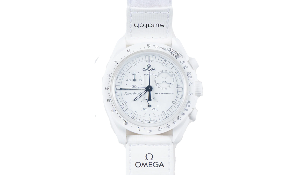 Swatch x Omega Bioceramic Moonswatch "Mission To Moonphase Snoopy" SO33W700