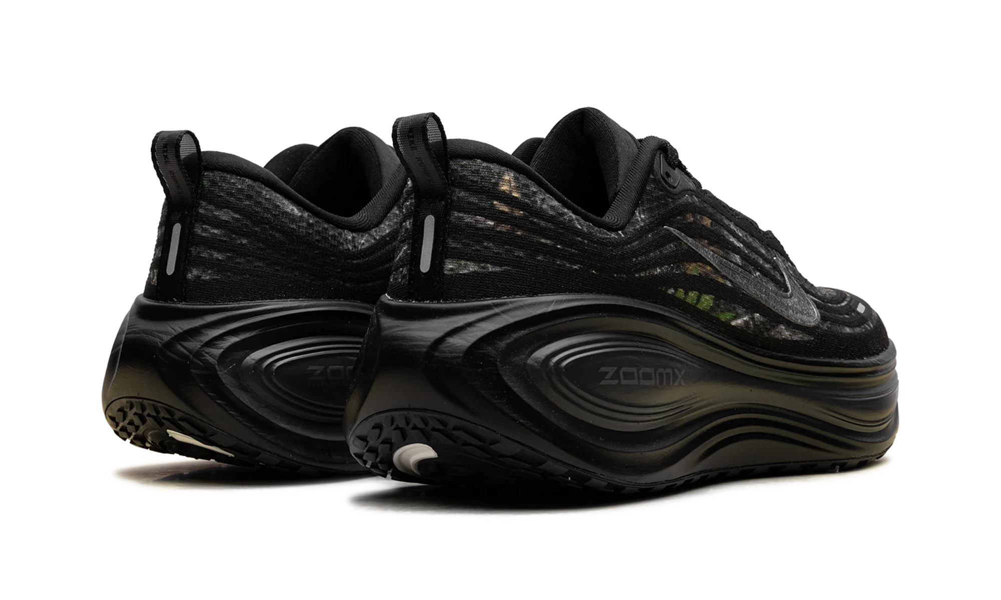 Vomero Plus "Black / Dark Smoke Grey / Anthracite / Metallic Dark Grey" IM3985 001