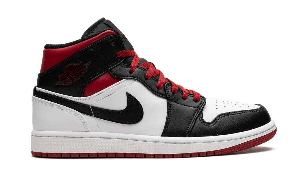 1 Mid "Gym Red Black Toe" DQ8426 106