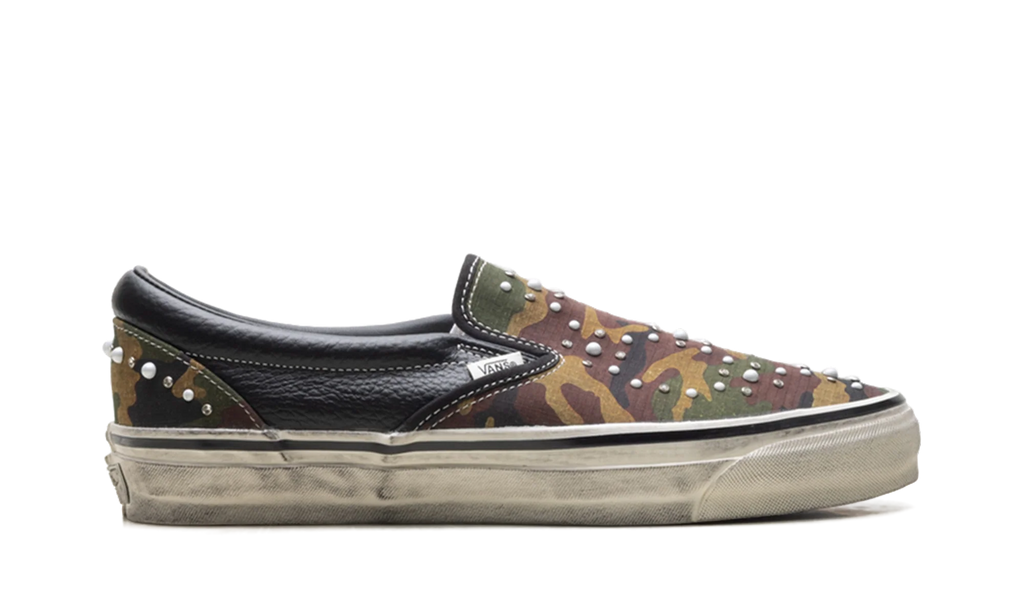 LX Classic Slip-On 98 "Pearlized Pack Camo Black" VN000D9PCAK