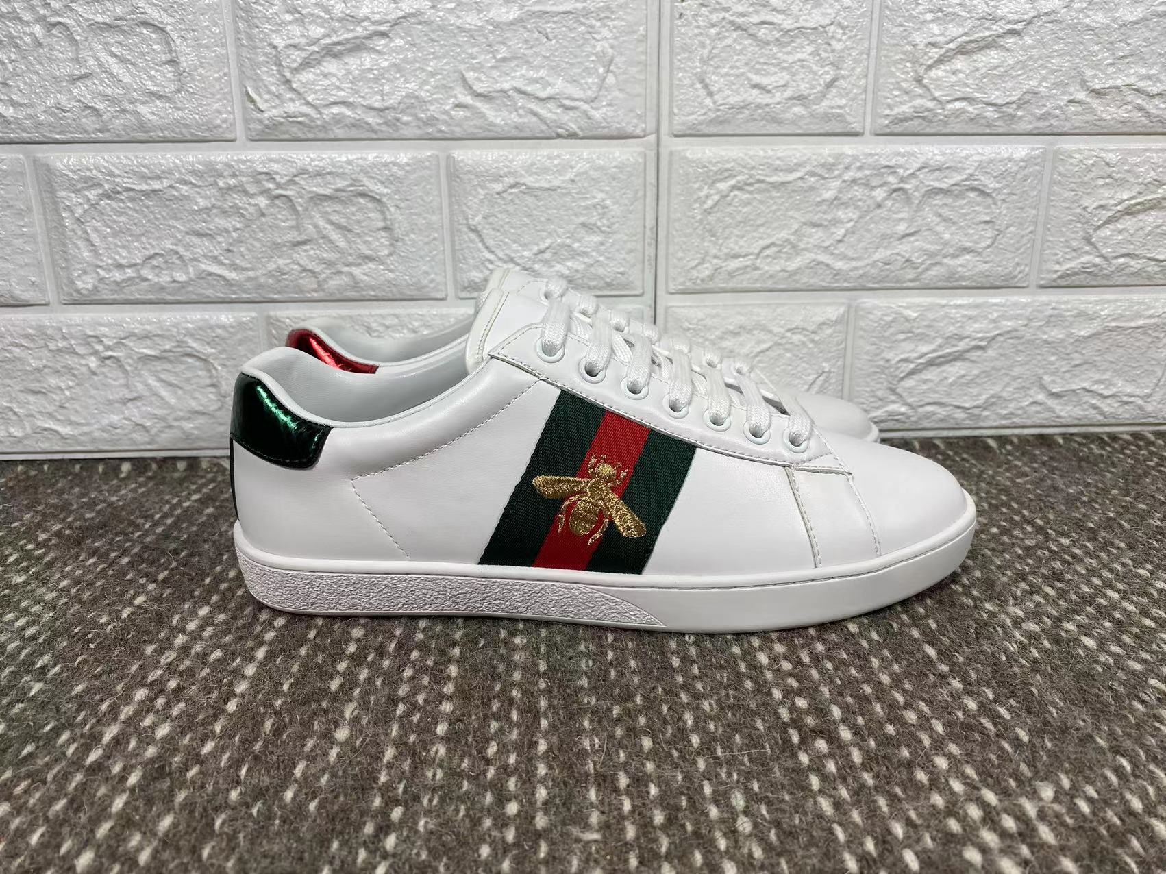Ace Bee (Women's)