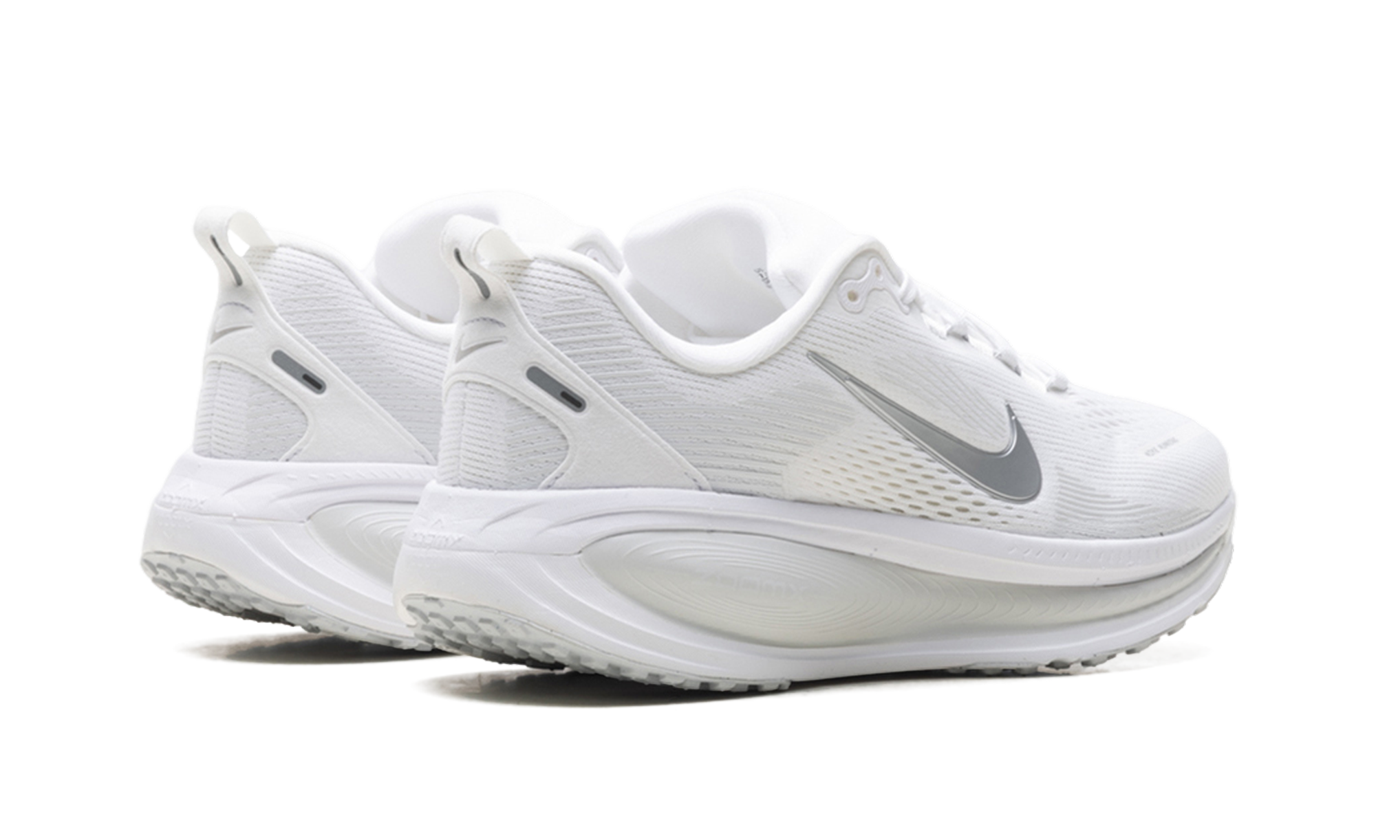 Vomero 18 WMNS"White Photon Dust Summit White Metallic Silver" HM6804 104