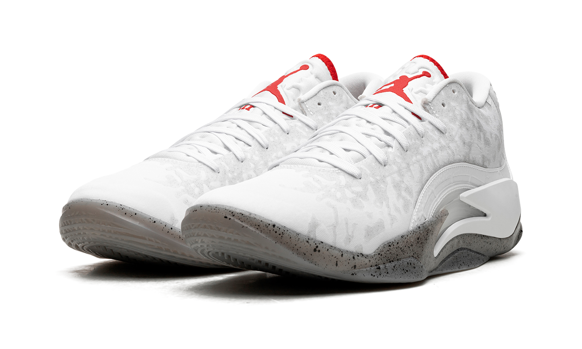 Zion 3 "White/University Red" DR0675 106