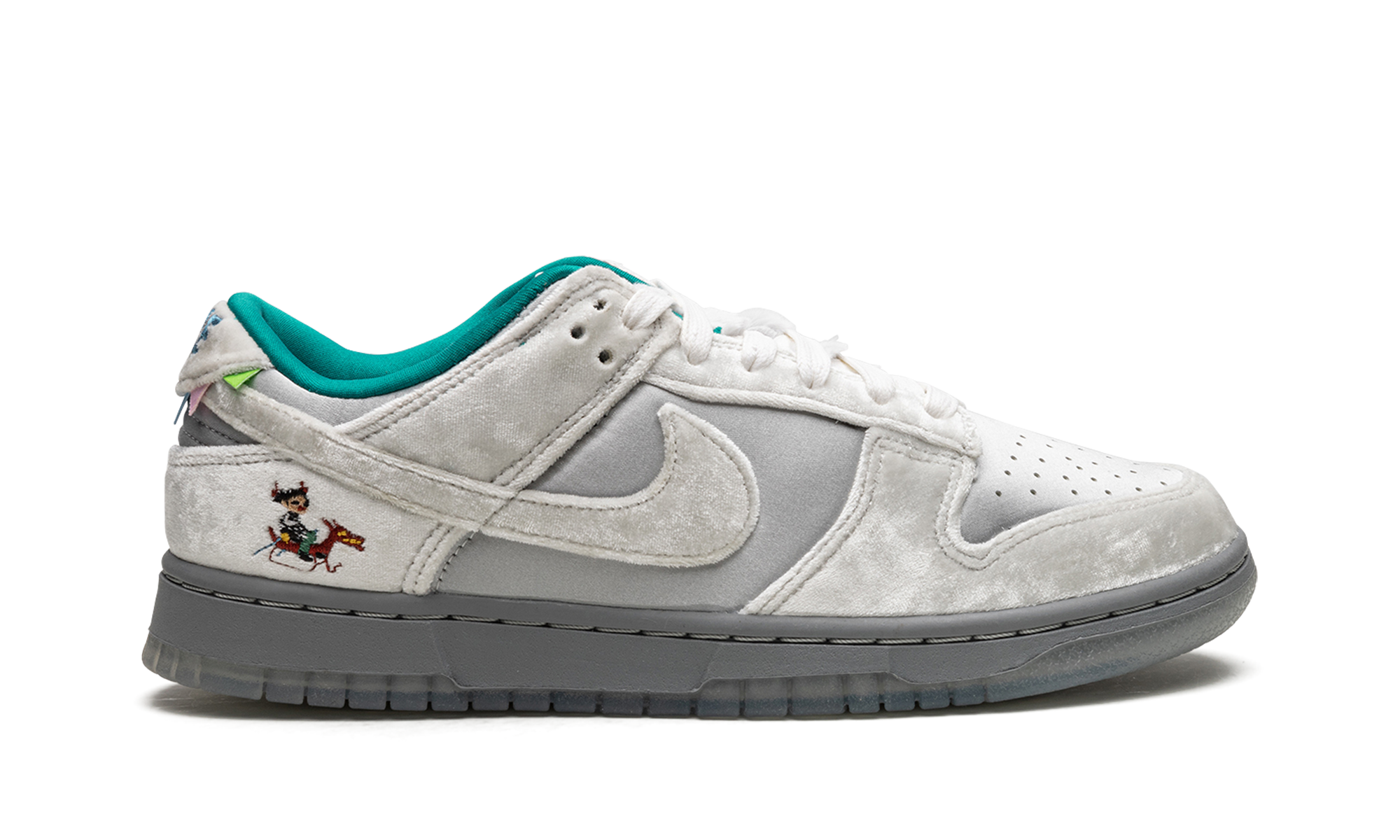 DUNK LOW WMNS"Ice" DO2326 001
