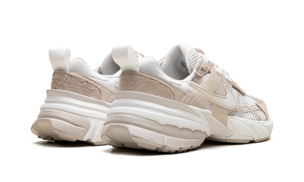 V2K Run WMNS"Sail Sand Drift" HV3917 133
