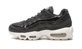 AIR MAX 95 SE MNS WMNS AQ4138 001