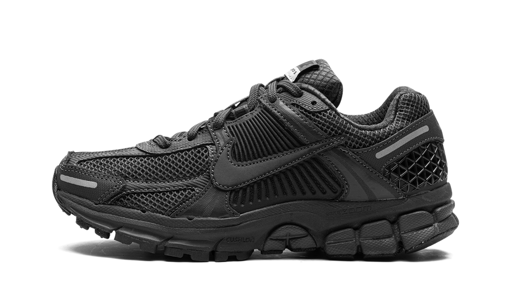 Zoom Vomero 5 WMNS"Triple Black" FQ7079 002