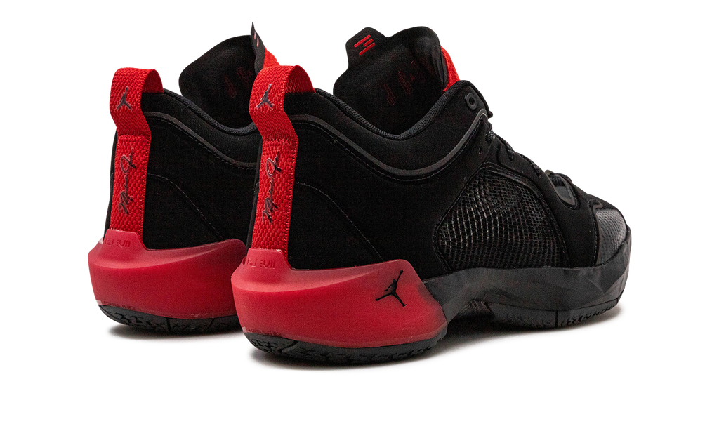 37 Low "Bred" DQ4122 007