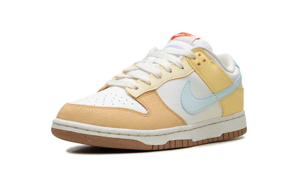 DUNK LOW WMNS"Soft Yellow" FZ4347 100