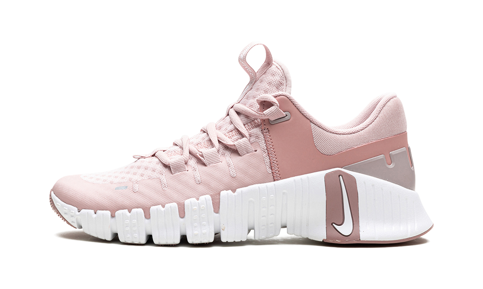 WMNS Free Metcon 5"Pink Oxford" DV3950 600
