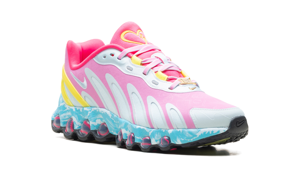 Air Max DN8 WMNS"Doernbecher" IO7689 921