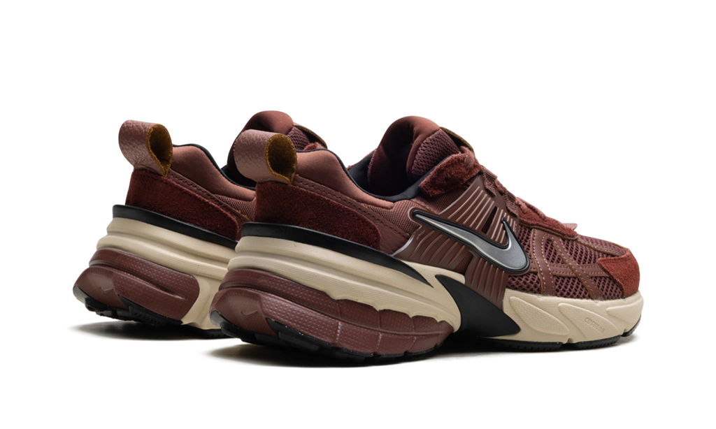 V2K Run WMNS"Red Sepia Dark Pony" FN6703 201