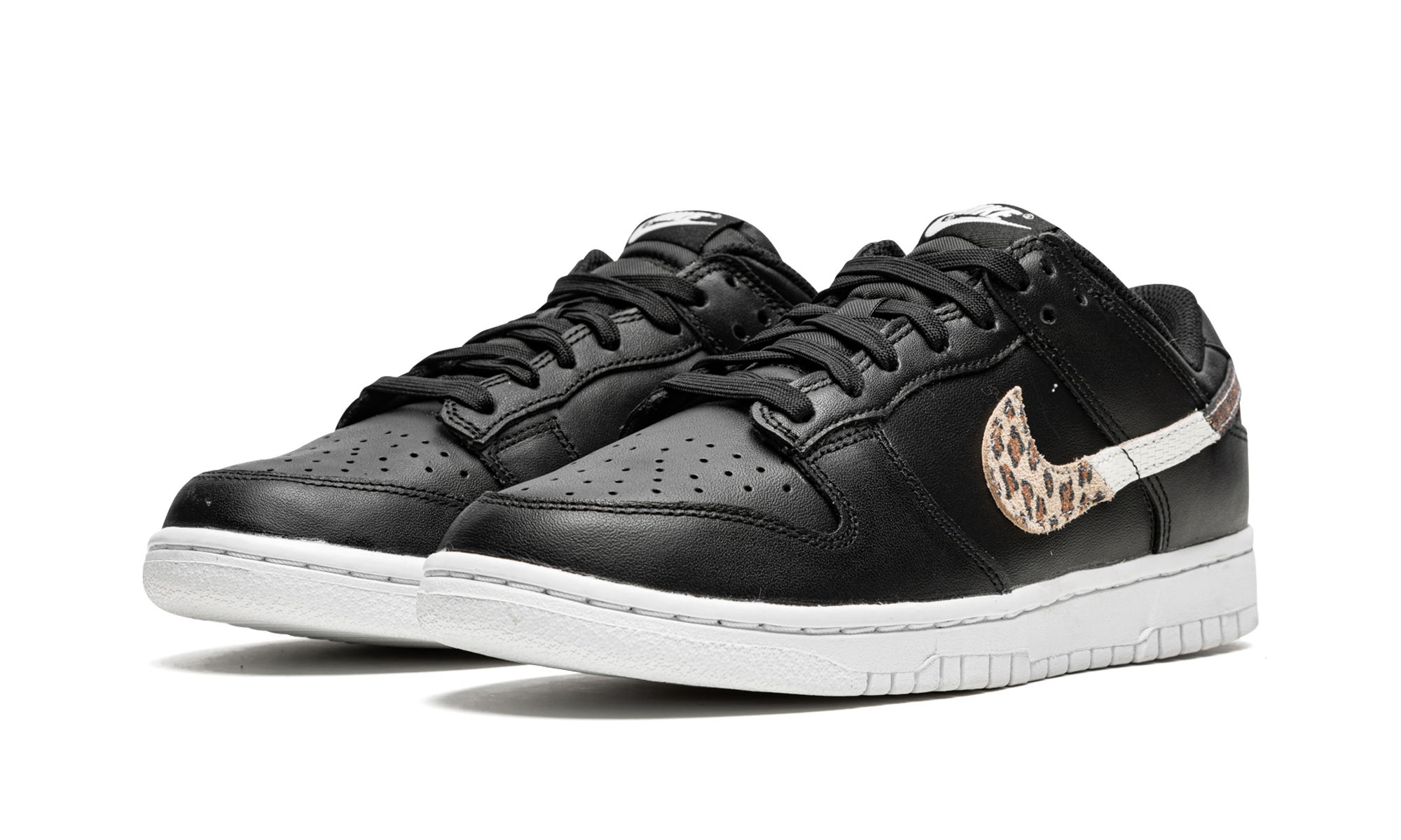 DUNK LO SE WMNS"Animal Instinct" DD7099 001