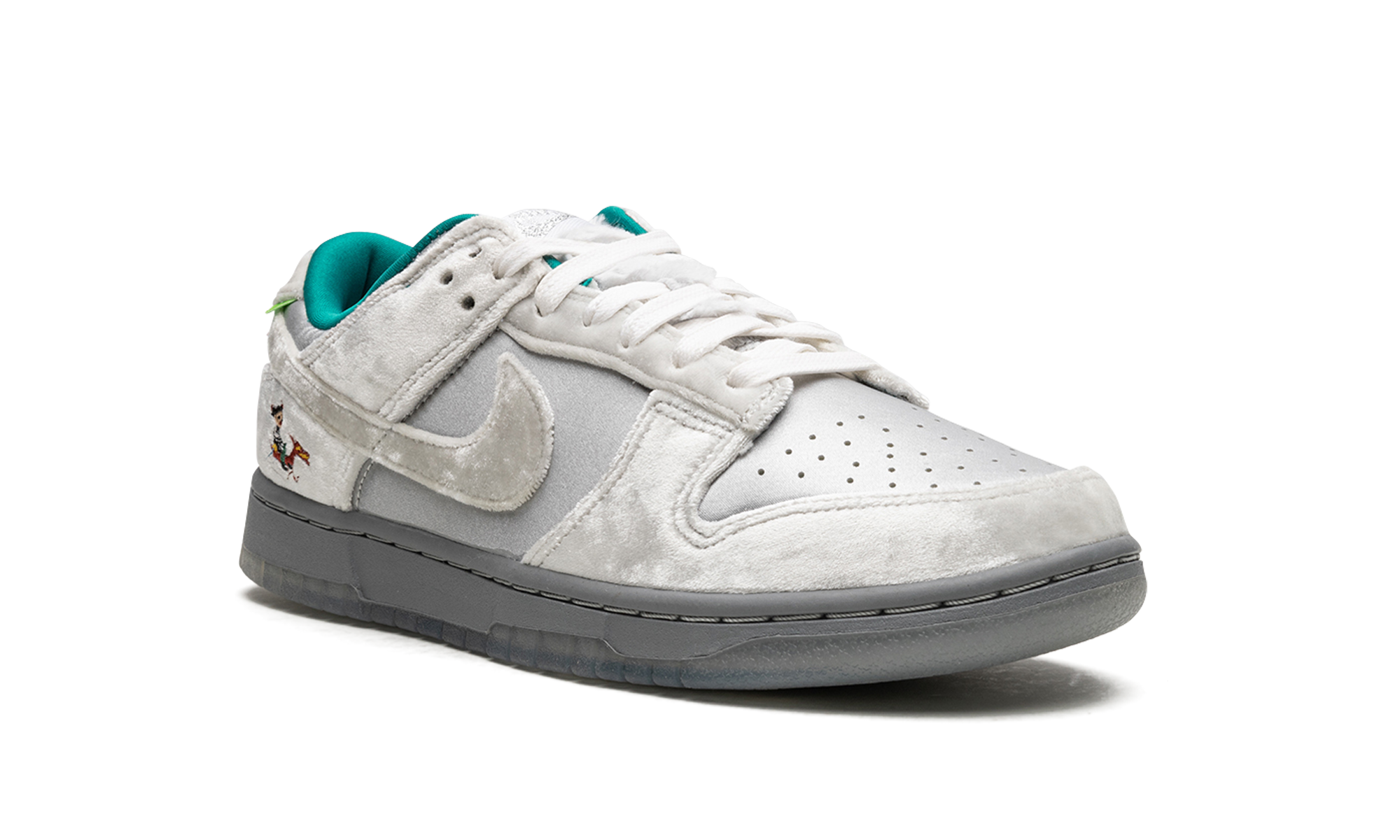 DUNK LOW WMNS"Ice" DO2326 001