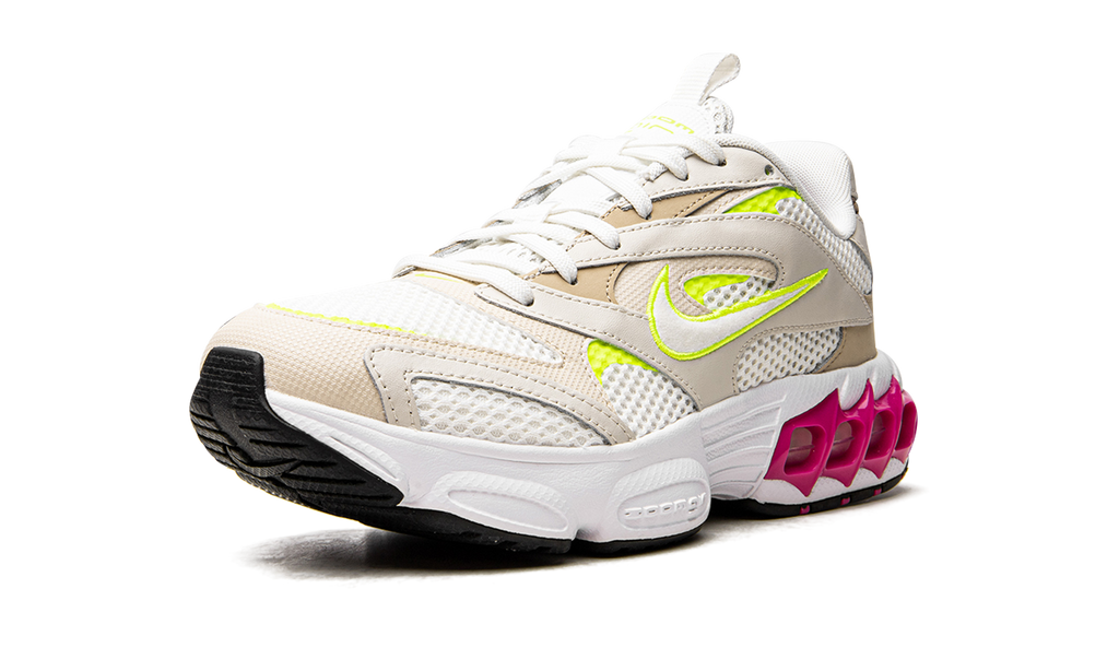 WMNS Zoom Air Fire"Summit White and Total Orange" CW3876 106