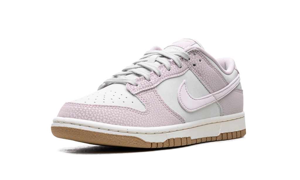 Dunk Low WMNS"Platinum Violet" FN6345 001