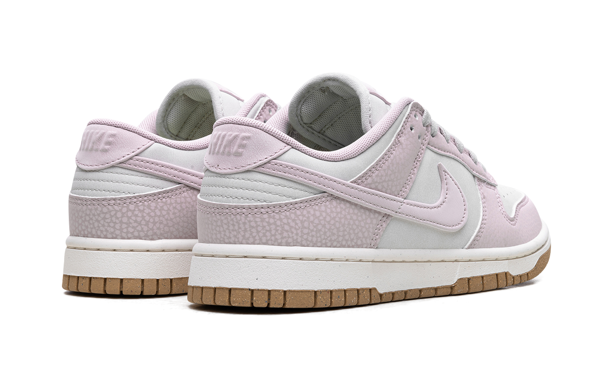 Dunk Low WMNS"Platinum Violet" FN6345 001