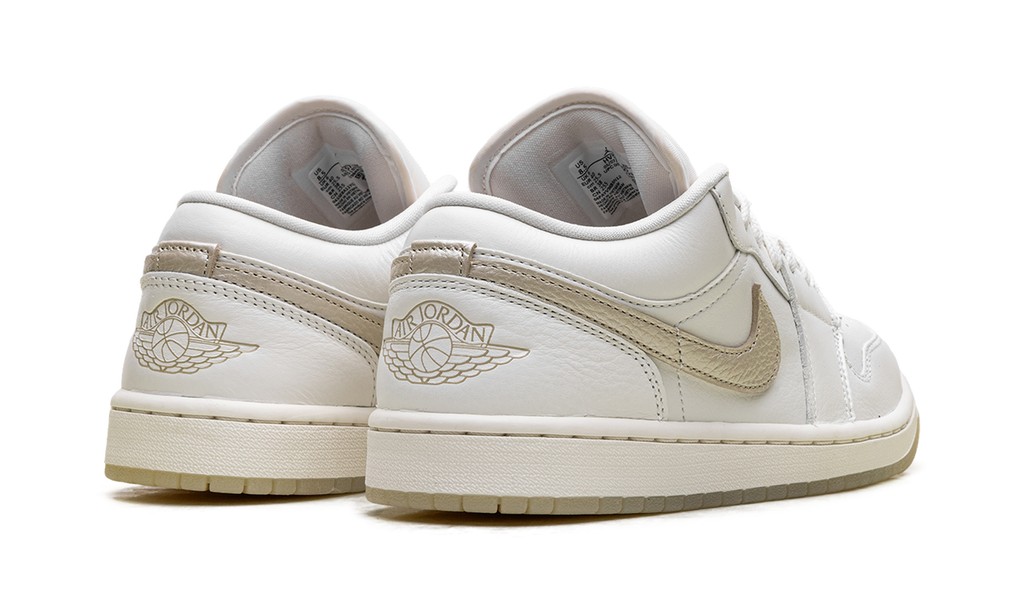 1 Low SE WMNS "Metallic Team Gold" HV5157 100