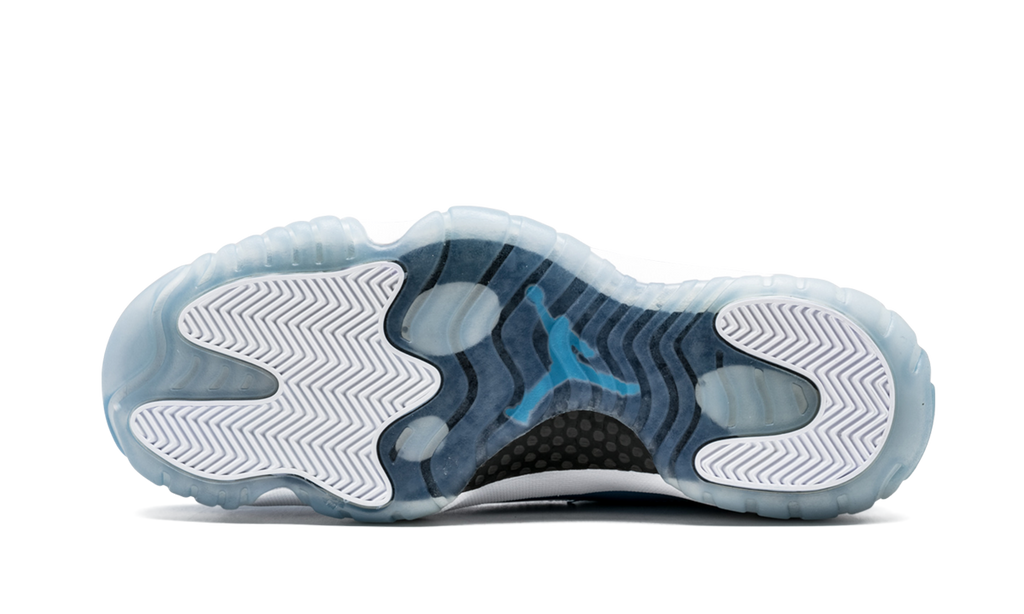 11 Retro "Pantone" 689479 405